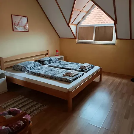 Apartment Basti *