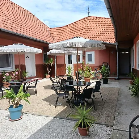 Basti Apartment *